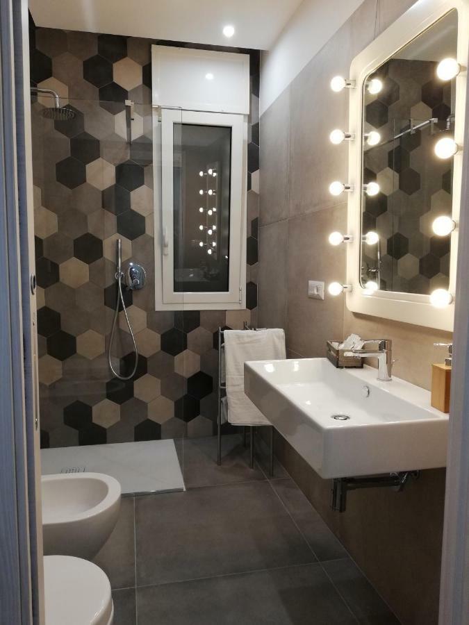 Apartamento Dimora San Ferdinando 2 Bari Exterior foto